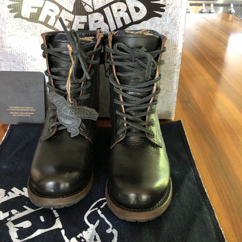 Like new! Freebird by Steven Manchester Combat Boots Black Size 6 Booties - Picture 4 of 16